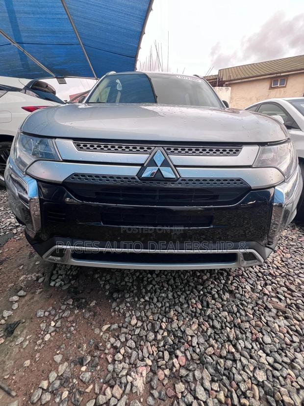 Mitsubishi Outlander SEL AWC 2018 Gray
