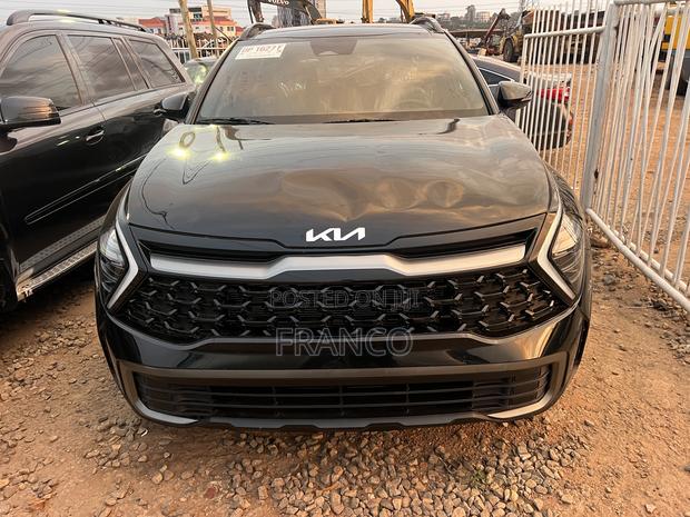Kia Sportage X-Pro 2024 Black