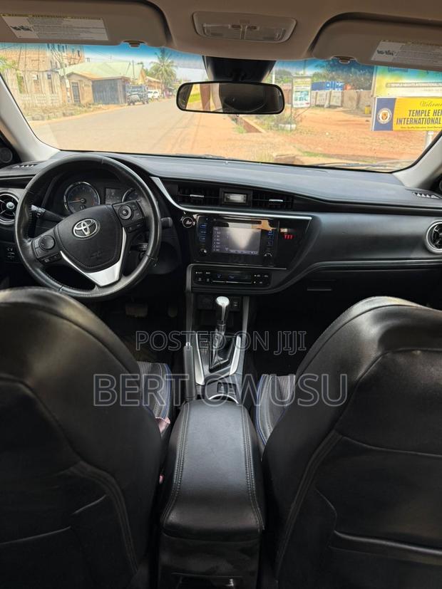 Toyota Corolla 2019 Gray