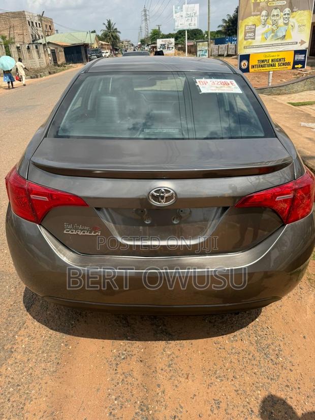 Toyota Corolla 2019 Gray