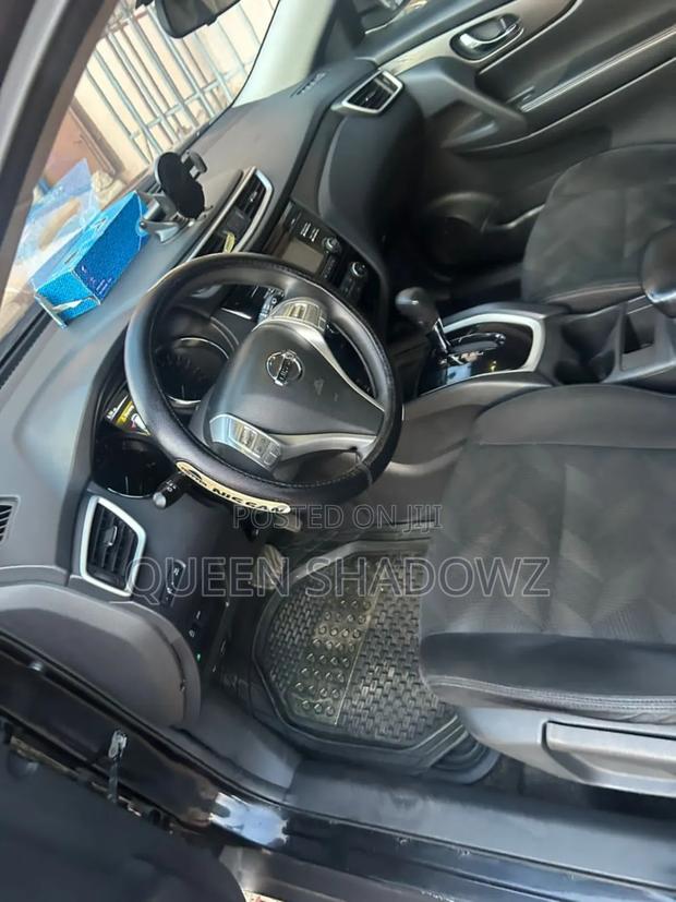 Nissan Rogue 2016 Black