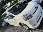 Toyota Voxy 2012 White for sale