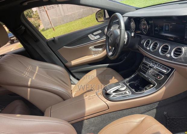 Mercedes-Benz E300 2017 Pearl