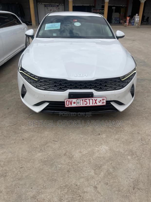Kia K5 LX 2022 White