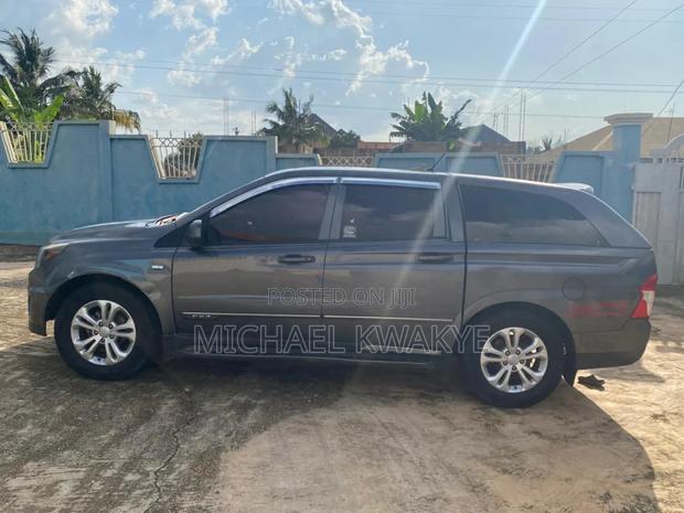 SsangYong Korando 2015 Matt Black