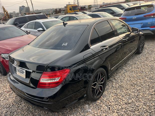 Mercedes-Benz C250 2014 Black