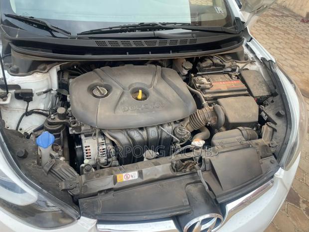 Hyundai Elantra 2016 White