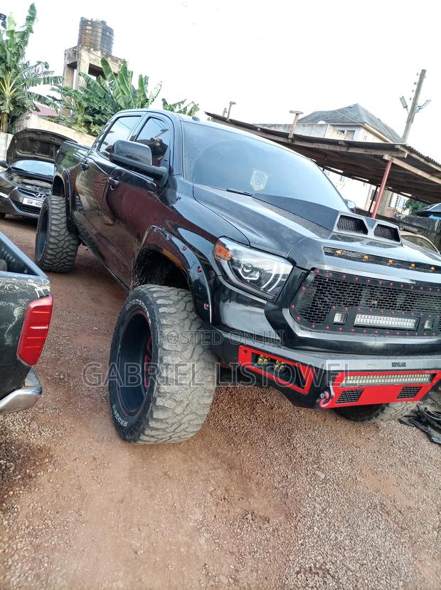 Toyota Tundra TRD Pro 5.7L V8 4x4 Double Cab 6.6 ft. box 145.7 in. WB