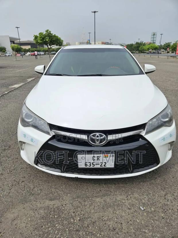 Toyota Camry 2017 White