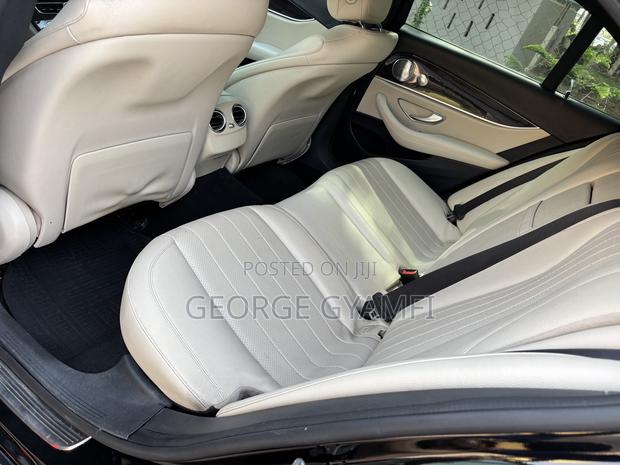 Mercedes-Benz E300 2018 Black