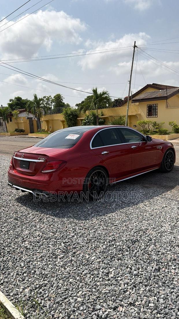 Mercedes-Benz E63 2020 Red