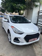 Hyundai Elantra Limited 4dr Sedan (1.8L 4cyl 6A) 2014 White for sale