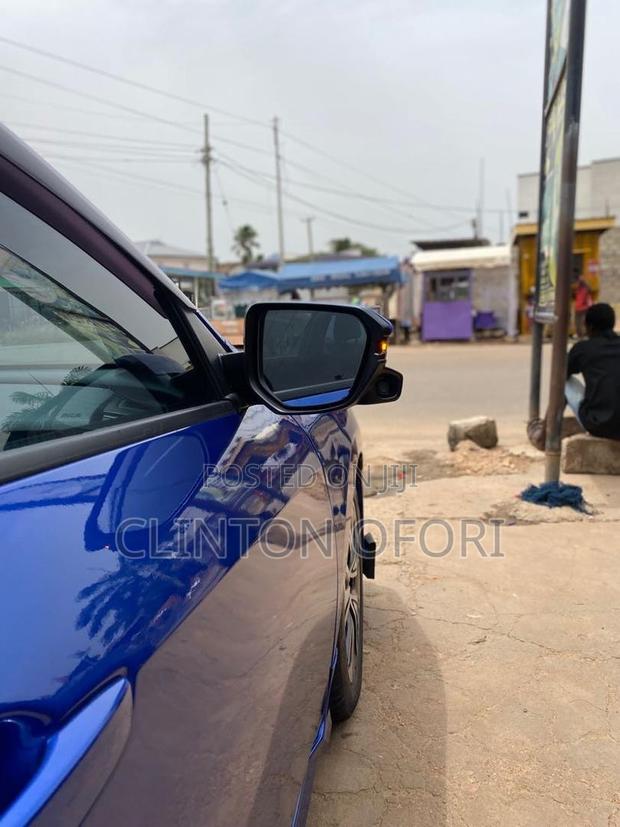 Honda Civic Sport Hatchback 2018 Blue