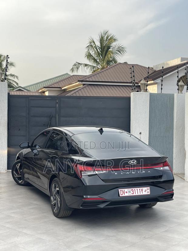 Hyundai Elantra 2023 Black