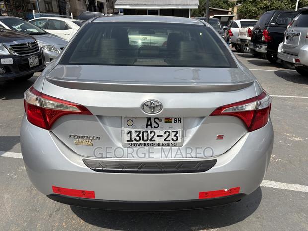 Toyota Corolla 2016 Silver