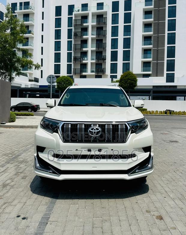 Toyota Land Cruiser Prado 2.7 2019 White