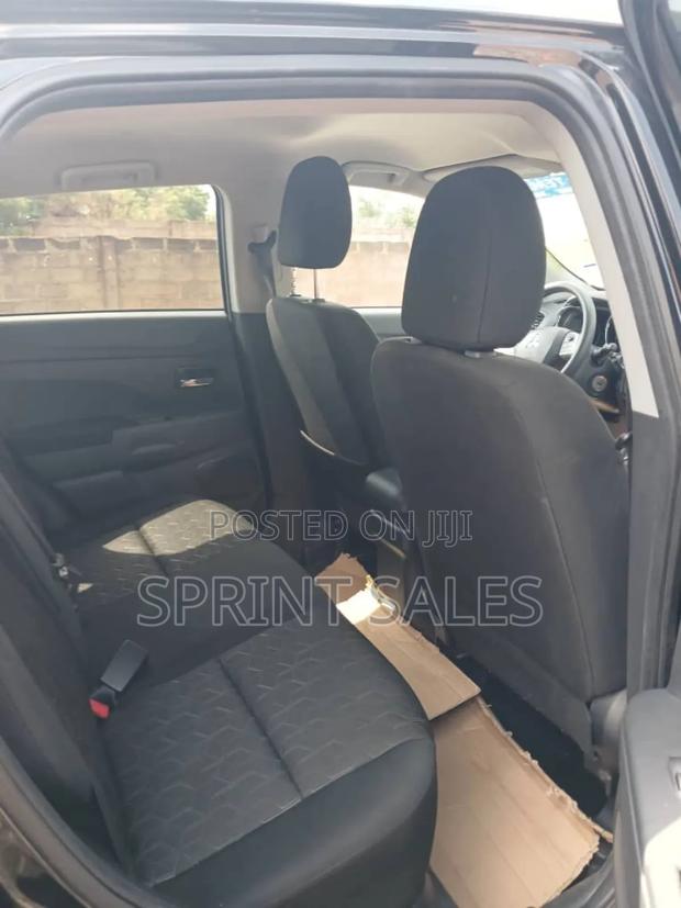 Mitsubishi Outlander Sport LE 2024 Black