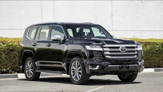 New Toyota Land Cruiser LC300 2025 Black