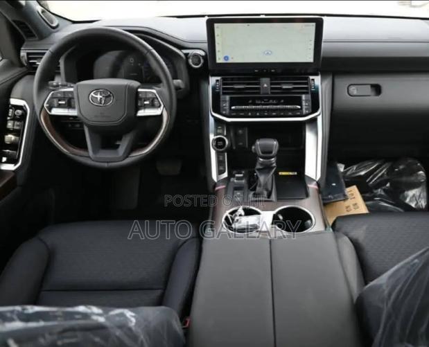 New Toyota Land Cruiser LC300 2025 Black
