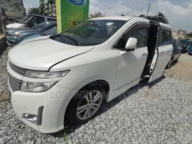 Nissan Elgrand SV Premium 2014 White