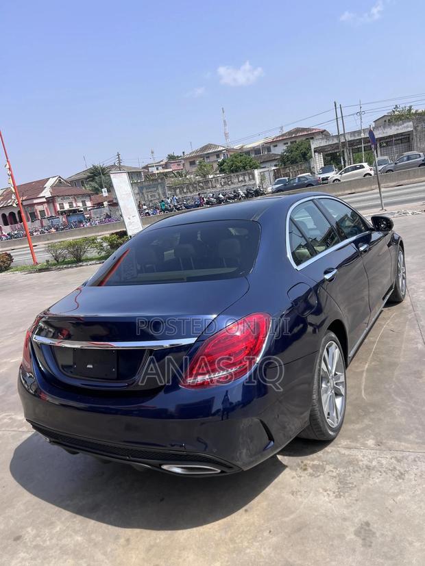 Mercedes-Benz C300 Luxury 4matic Sedan AWD (2.0L 4cyl 7A) 2017 Blue