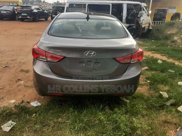 Hyundai Elantra 2012 Gray
