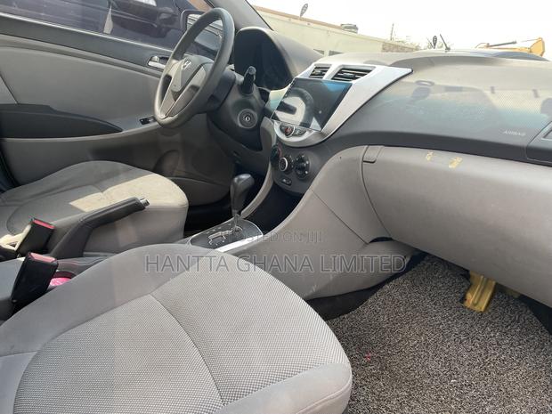 Hyundai Accent SE Sedan 2016 Gray