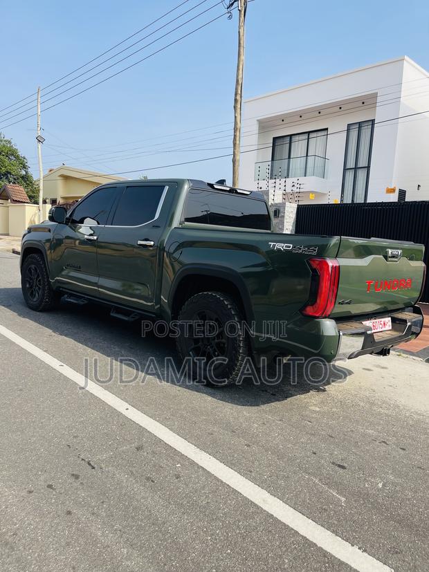 Toyota Tundra Limited 2022 Green