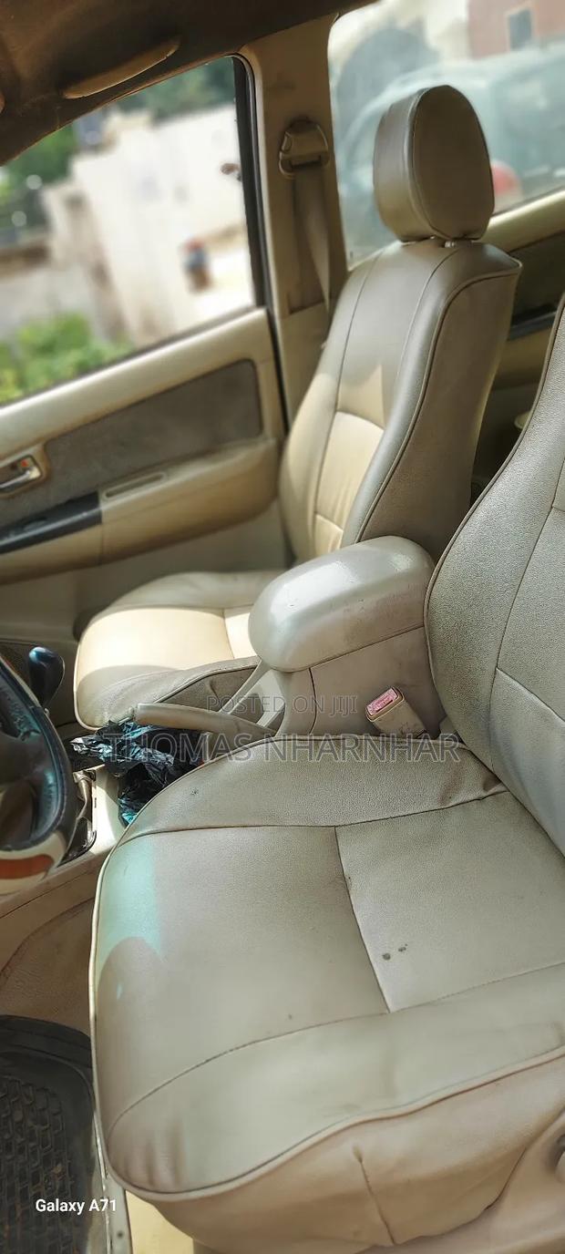 Toyota Fortuner 2.5 D AWD 2009 Black