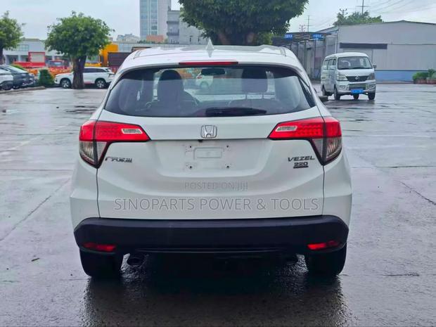 Honda HR-V 2021 White