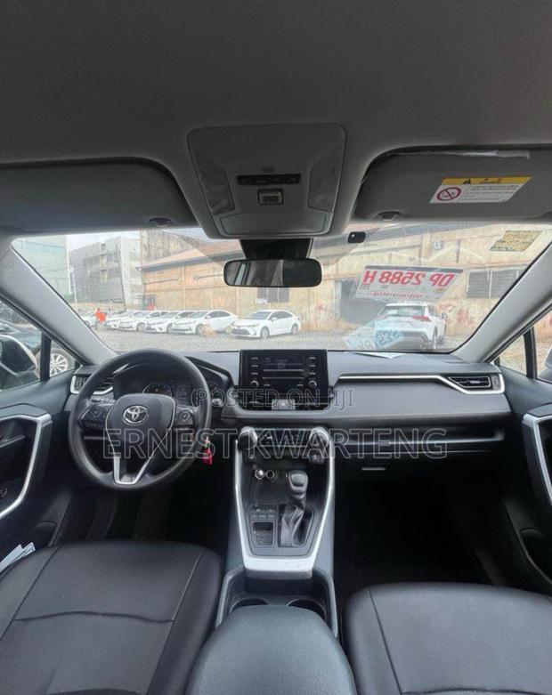 Toyota RAV4 2020 White