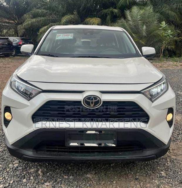 Toyota RAV4 2020 White