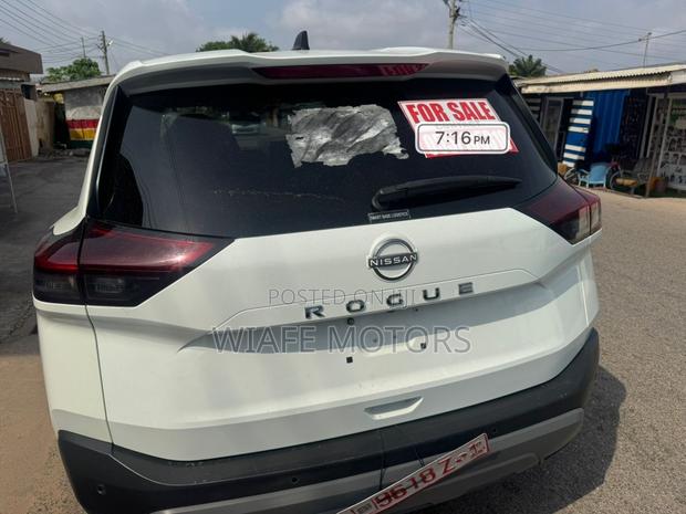 Nissan Rogue S 2023 White