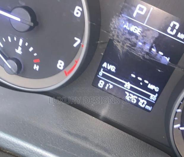 Hyundai Elantra 2017 Gray