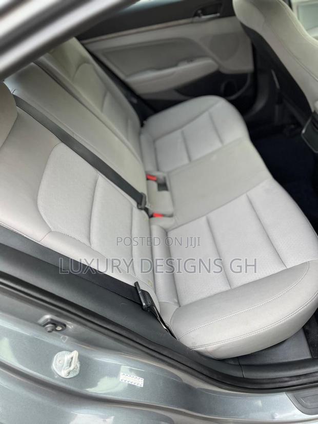 Hyundai Elantra 2017 Gray
