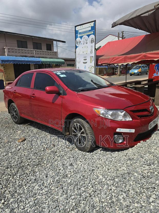 Toyota Corolla S Special Edition 4dr Sedan (1.8L 4cyl 4A) 2013 Red