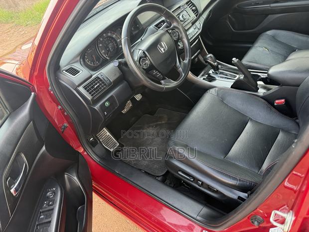 Honda Accord Sport 4dr Sedan FWD (2.4L 4cyl 2A) 2017 Red