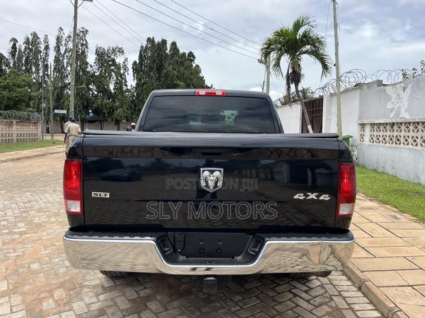 Dodge RAM 1500 5.7 Petrol AWD 2021 Black