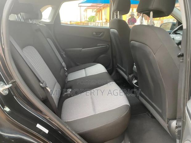 Hyundai Kona SE 2023 Black