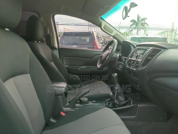 Mitsubishi L200 2021 White