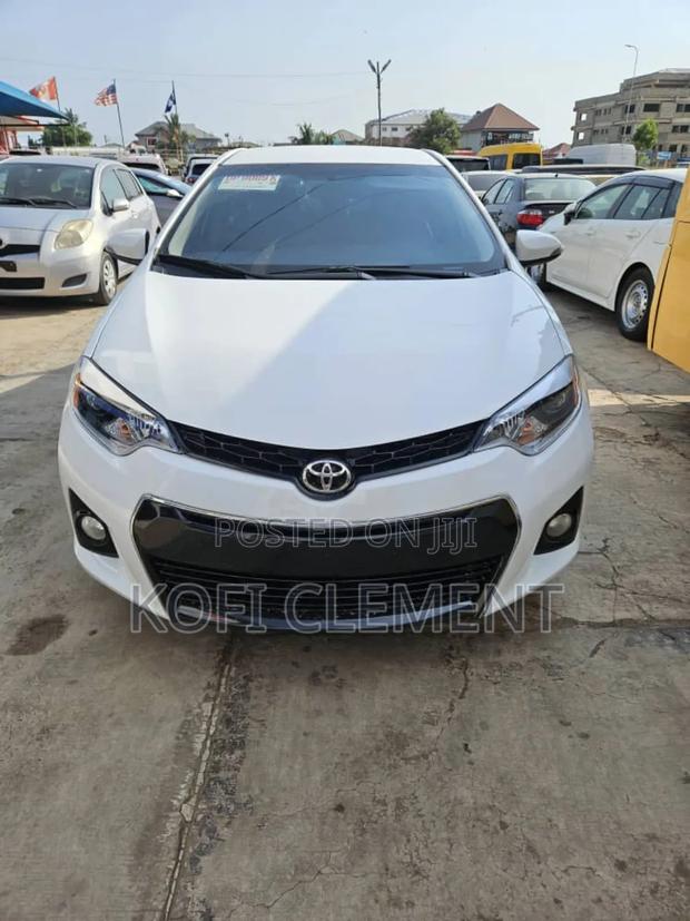 Toyota Corolla 2016 White