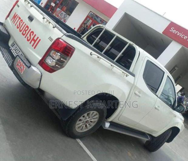 Mitsubishi L200 2021 White