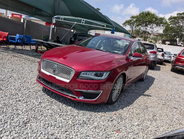Lincoln MKZ 2017 Red