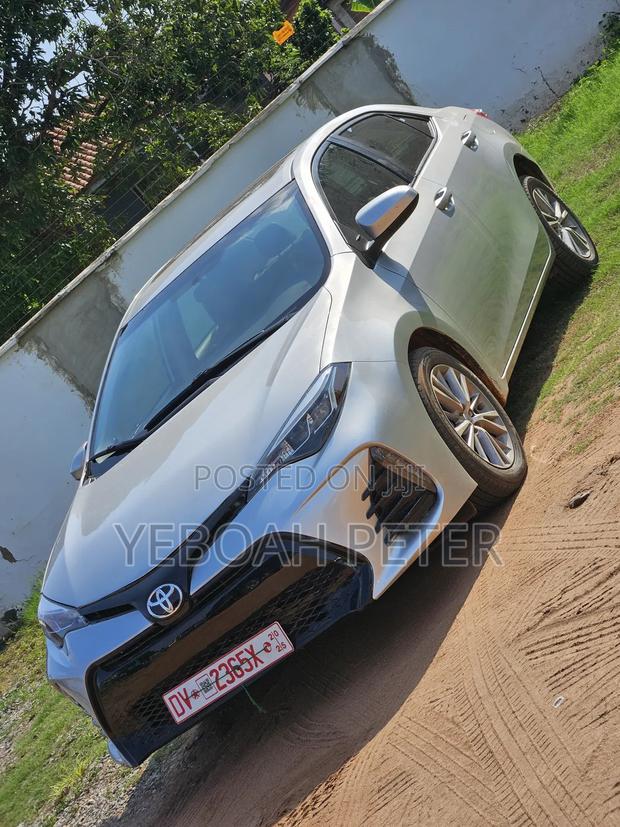 Toyota Corolla 2018 Silver