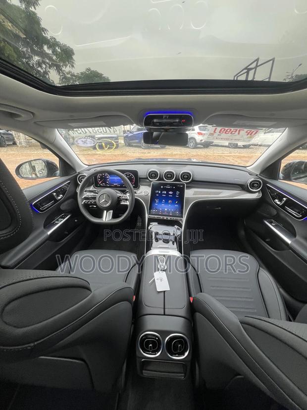 New Mercedes-Benz C300 2024 Gray
