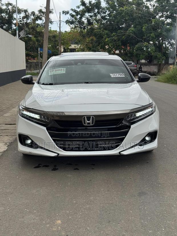 Honda Accord Sport 2.0T 2021 White