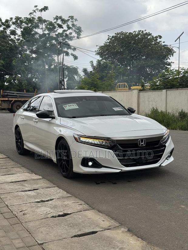 Honda Accord Sport 2.0T 2021 White