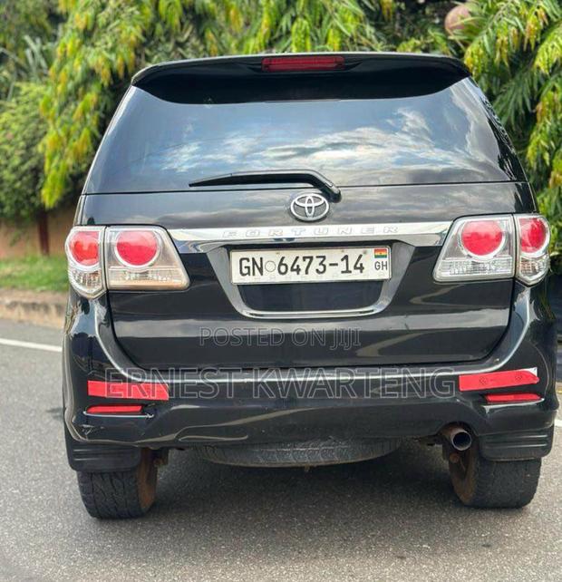 Toyota Fortuner 2014 Black