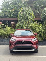Toyota RAV4 XLE 2022 Red for sale