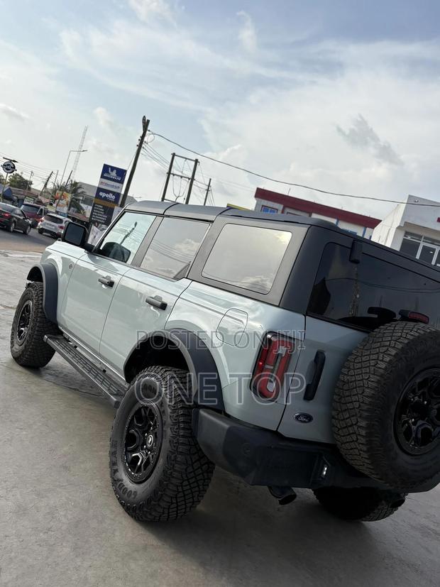 Ford Bronco Sport Badlands AWD 2023 Ivory